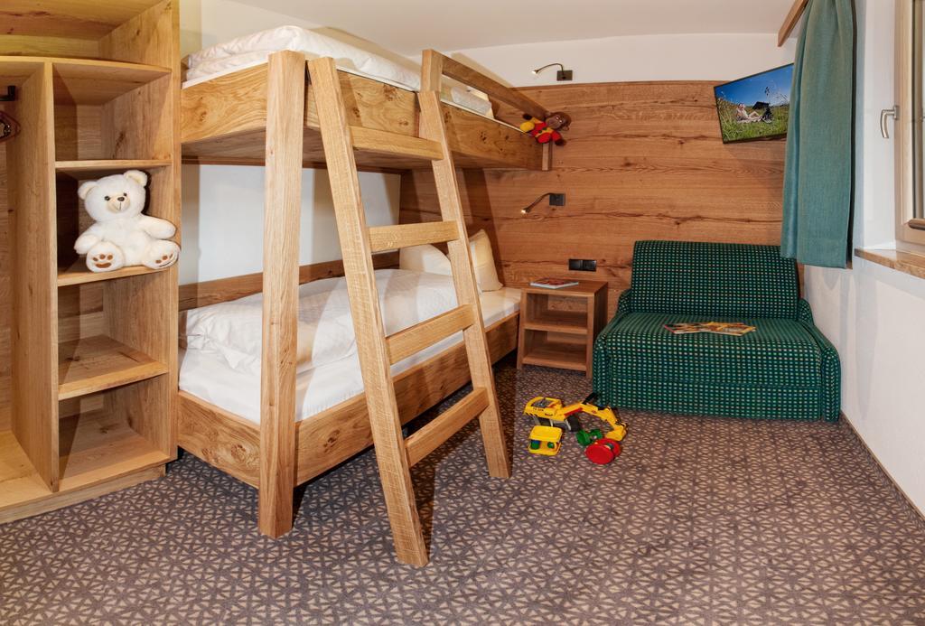 Apartments Schoene Aussicht Тукс Номер фото