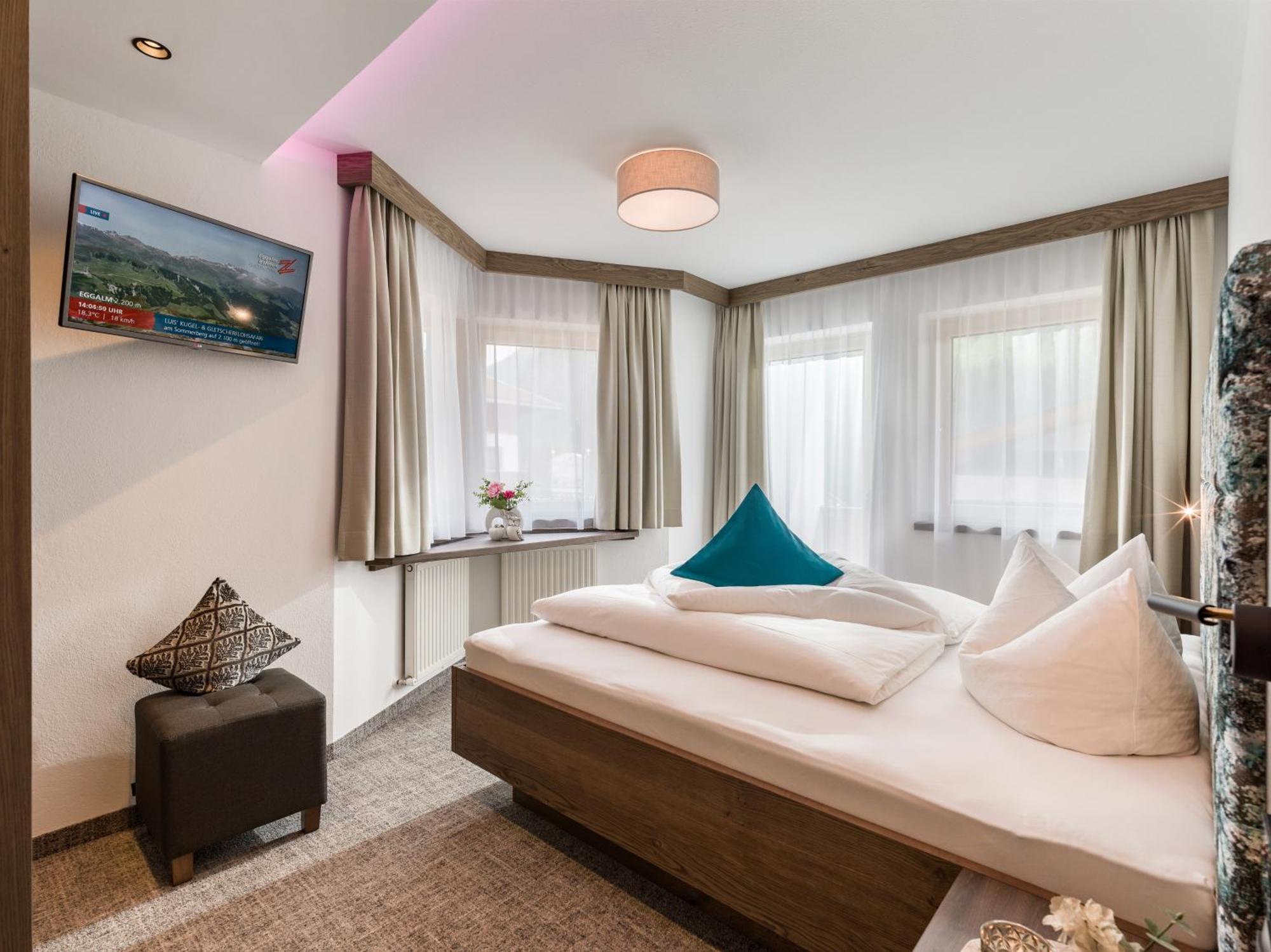 Apartments Schoene Aussicht Тукс Екстер'єр фото