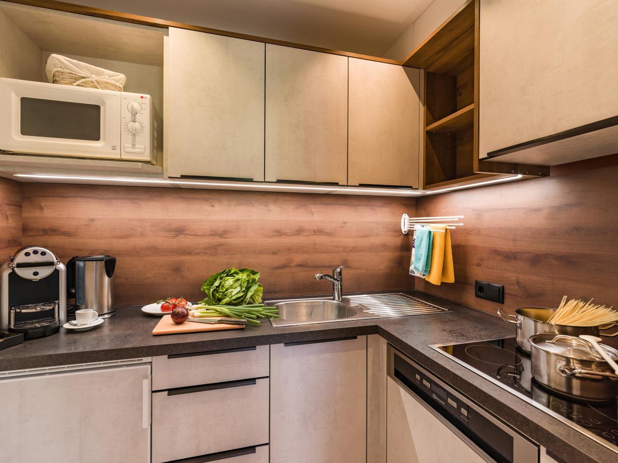 Apartments Schoene Aussicht Тукс Екстер'єр фото