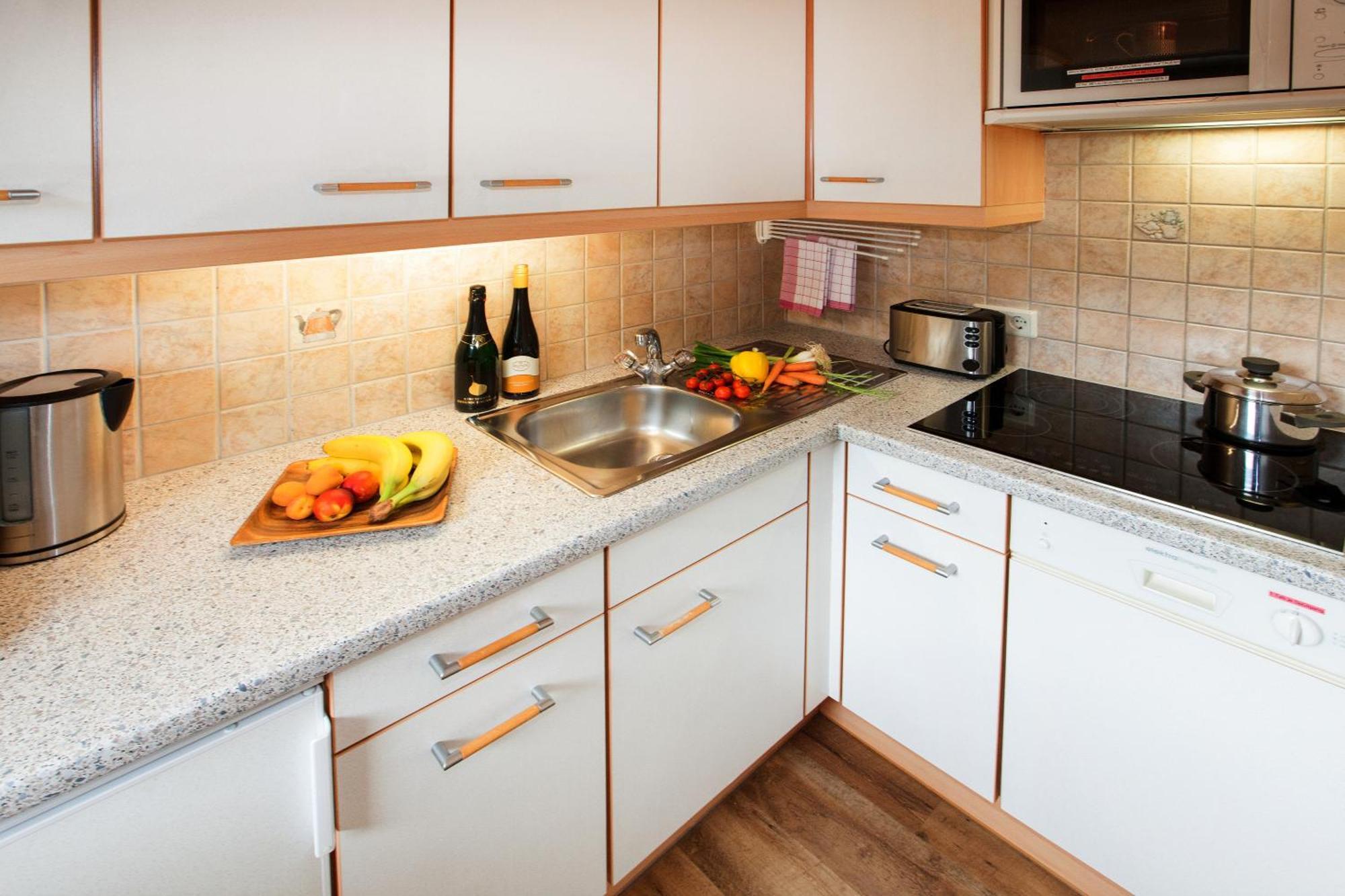 Apartments Schoene Aussicht Тукс Екстер'єр фото