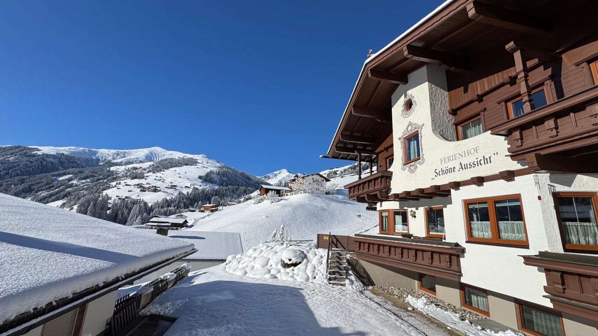 Apartments Schoene Aussicht Тукс Екстер'єр фото