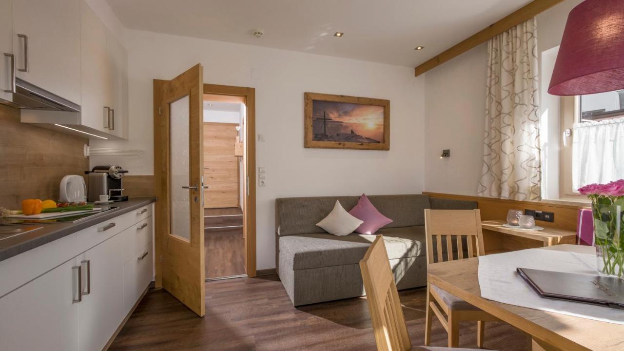 Apartments Schoene Aussicht Тукс Екстер'єр фото