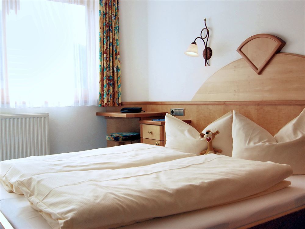 Apartments Schoene Aussicht Тукс Екстер'єр фото